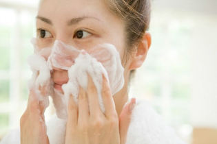 Koreaanse gezichtsverzorging scrub